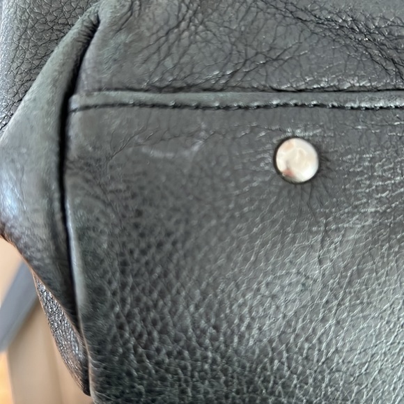 Kenneth Cole - bag - black - leather - used a few times - in good condition - Picture 9 of 11